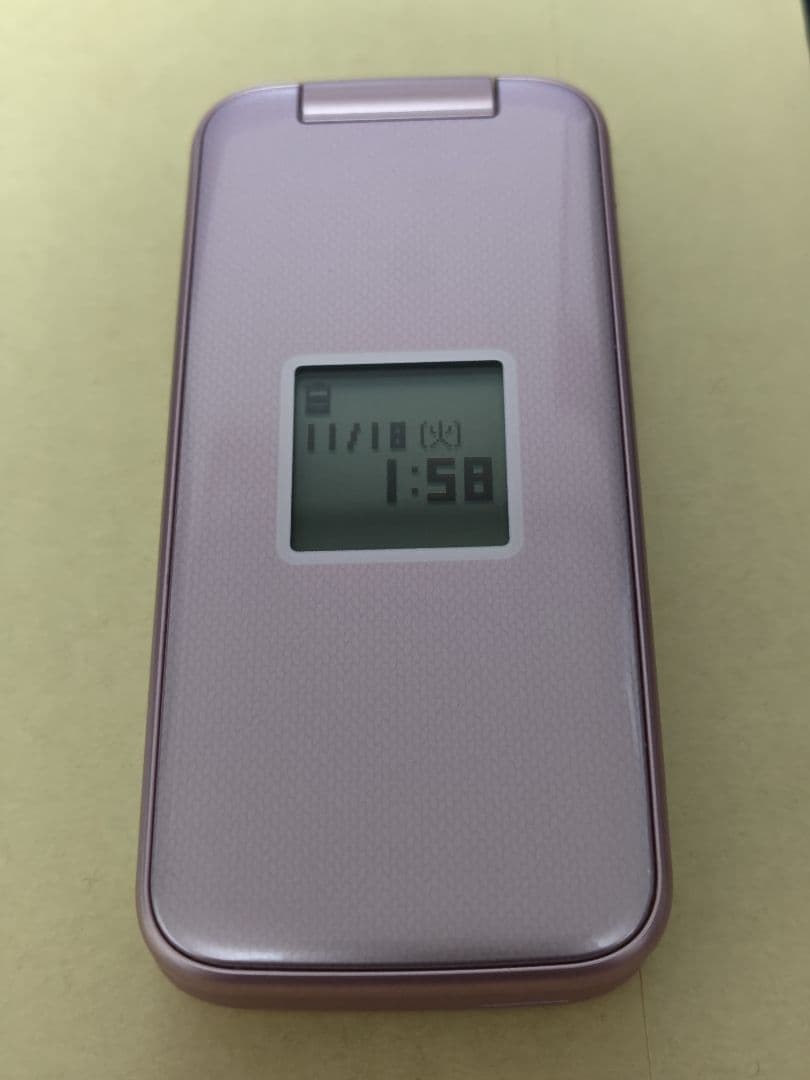ドコモ docomo らくらくホン F-01M ピンク 中古品